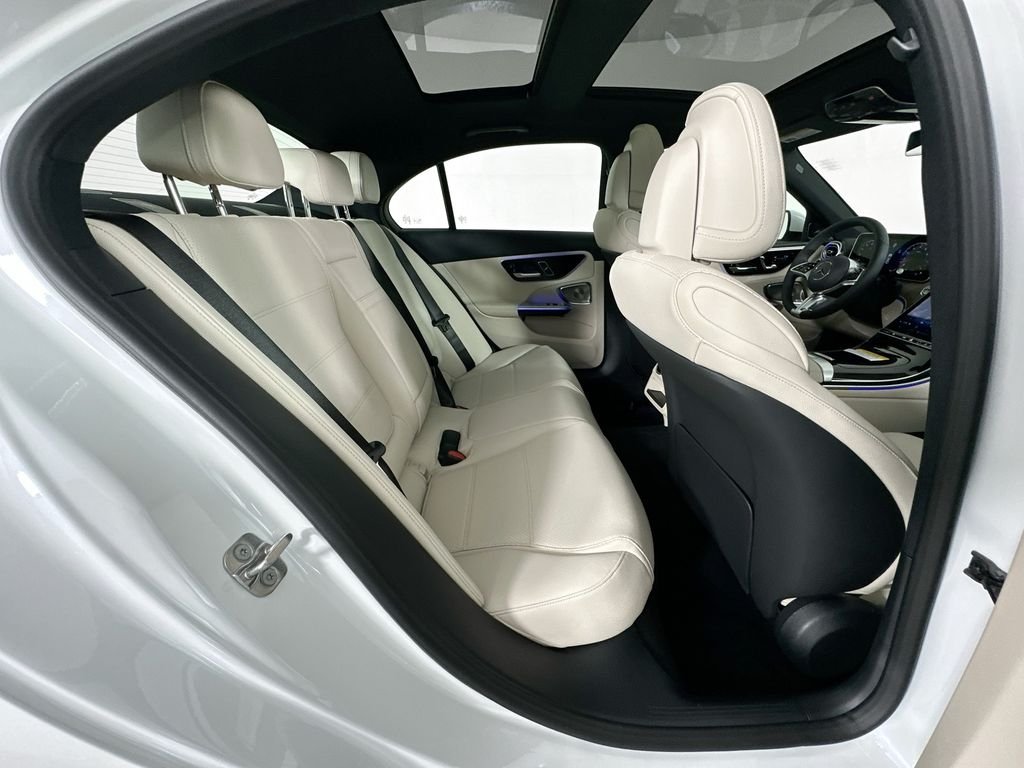 New 2026 MANUFAKTUR Moonlight White Metallic Mercedes-Benz C 300 image 29