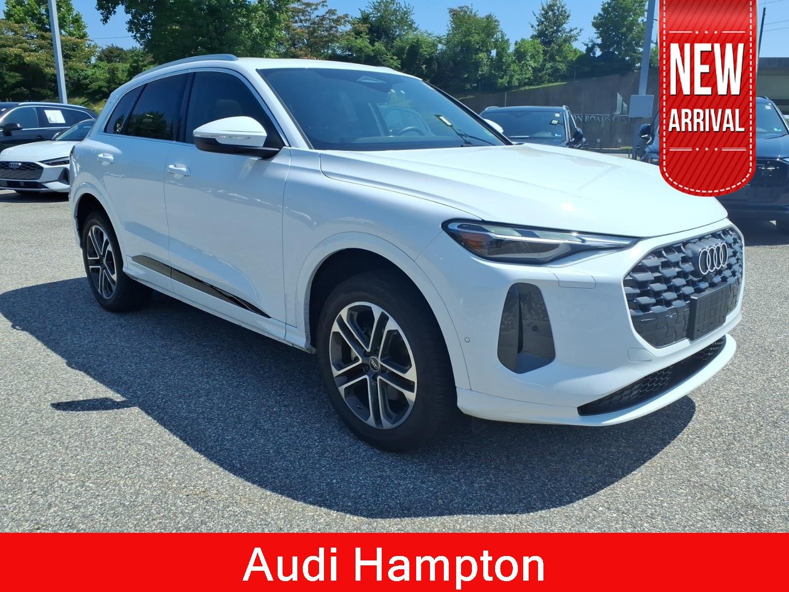 Used 2025 Arkona White Audi Premium image 4