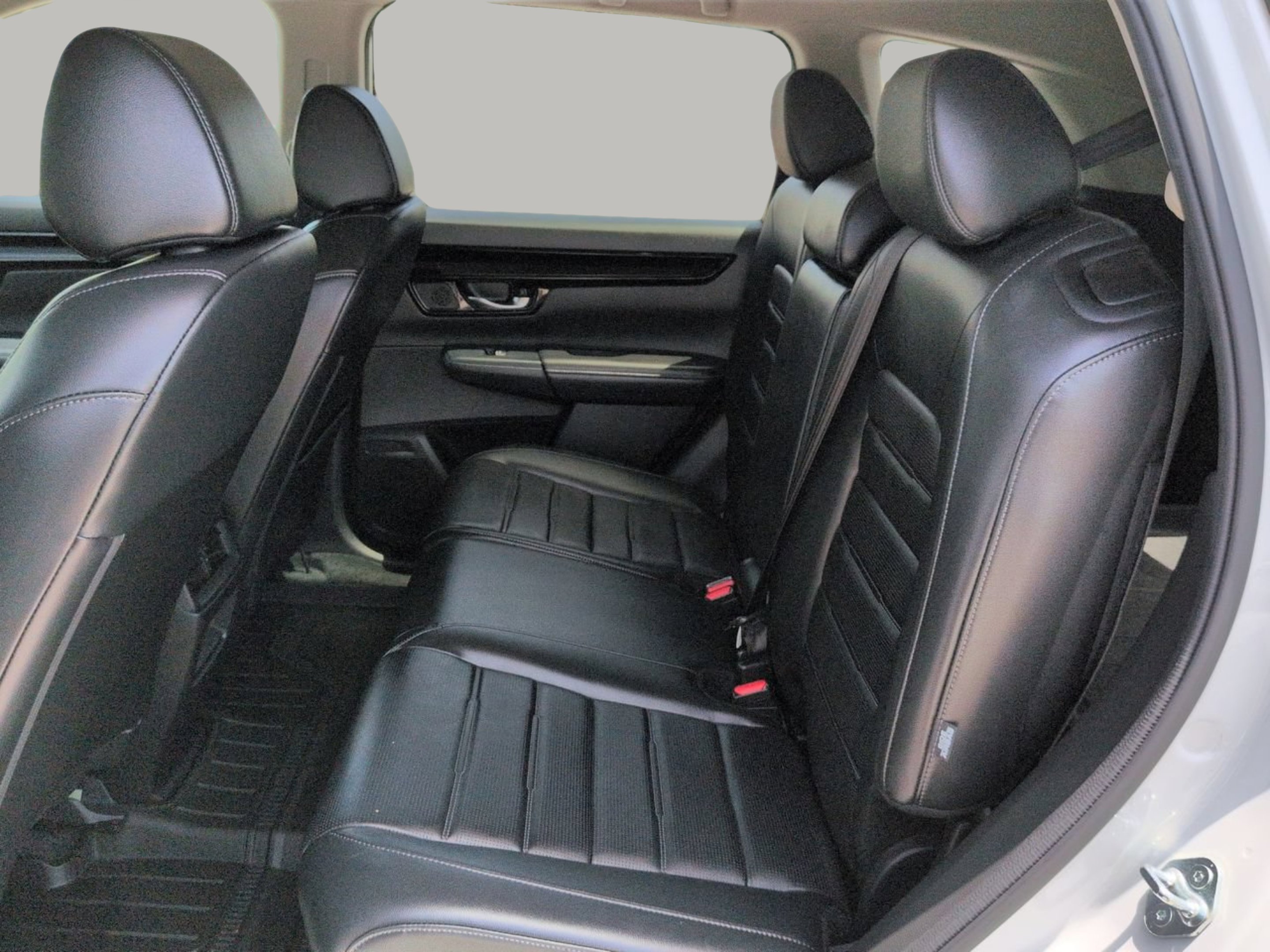 Used 2024 White Honda EX-L image 18