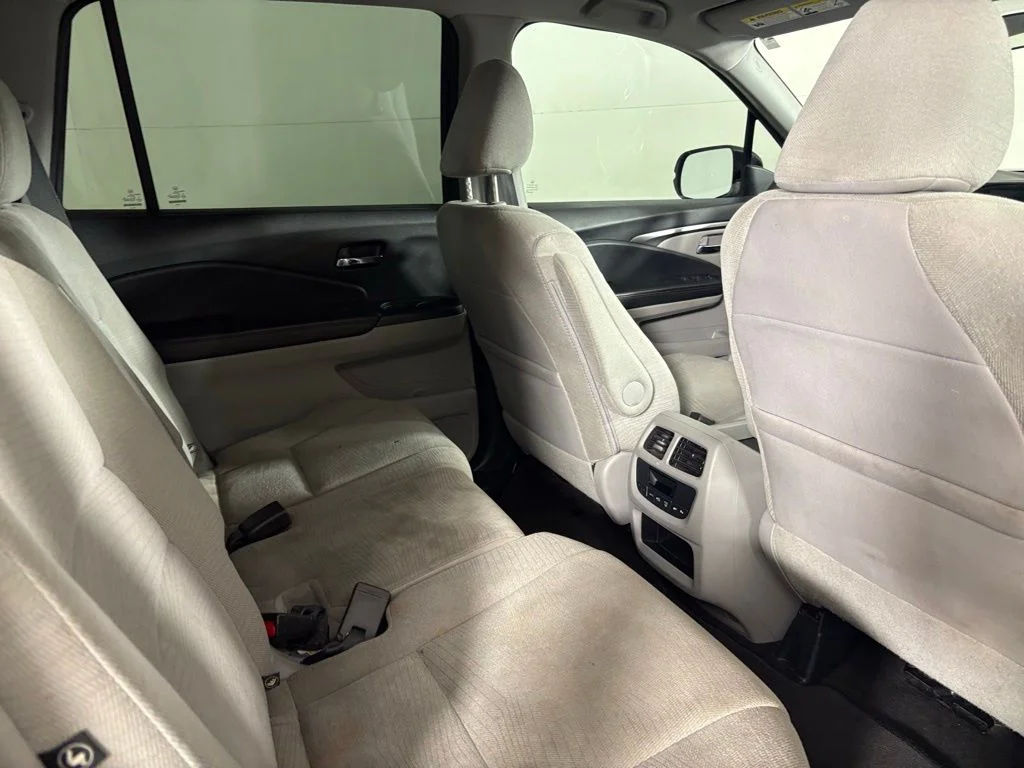 Used 2017 Silver Honda EX image 17