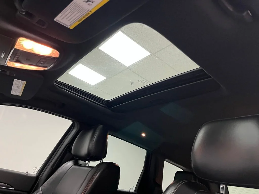Used 2016 Gray Jeep Limited image 42