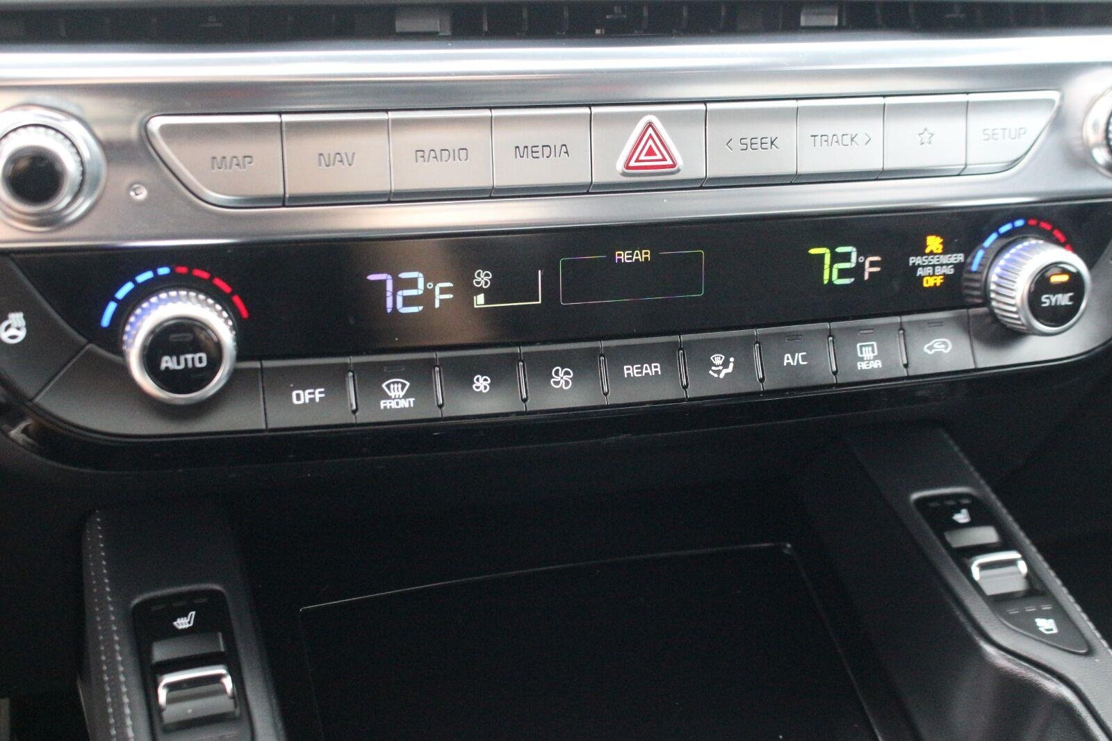 Used 2022 Red Kia EX image 26