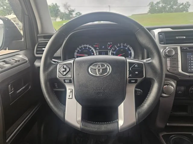 Used 2019 Gray Toyota SR5 image 14