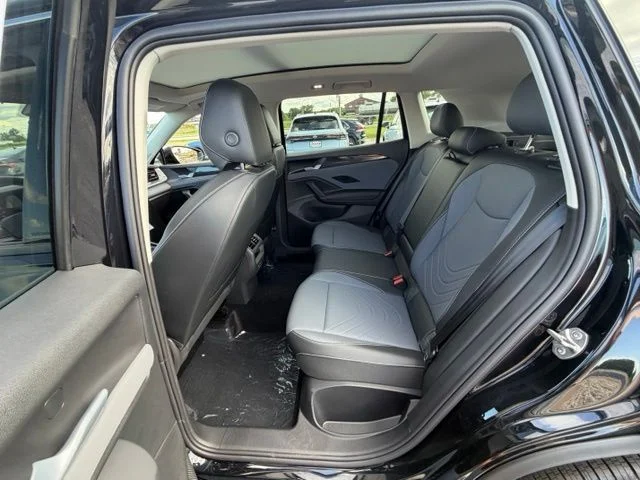 New 2026 Black Volkswagen 2.0T SE image 14