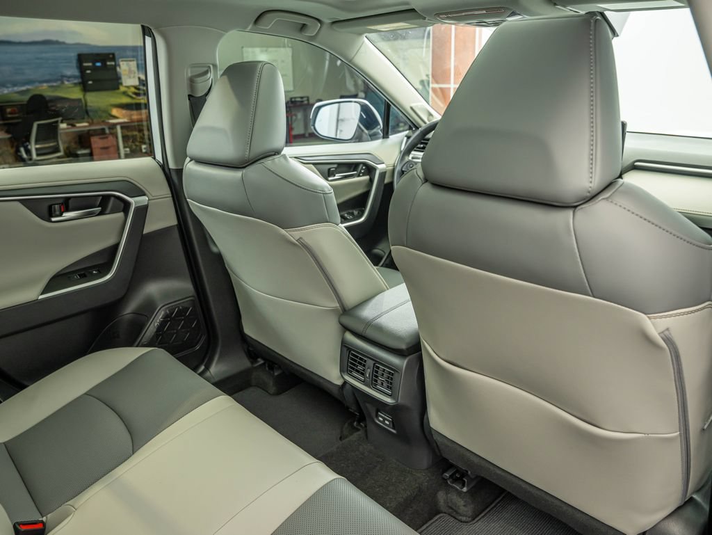 Used 2025 Pearl Toyota Limited image 40