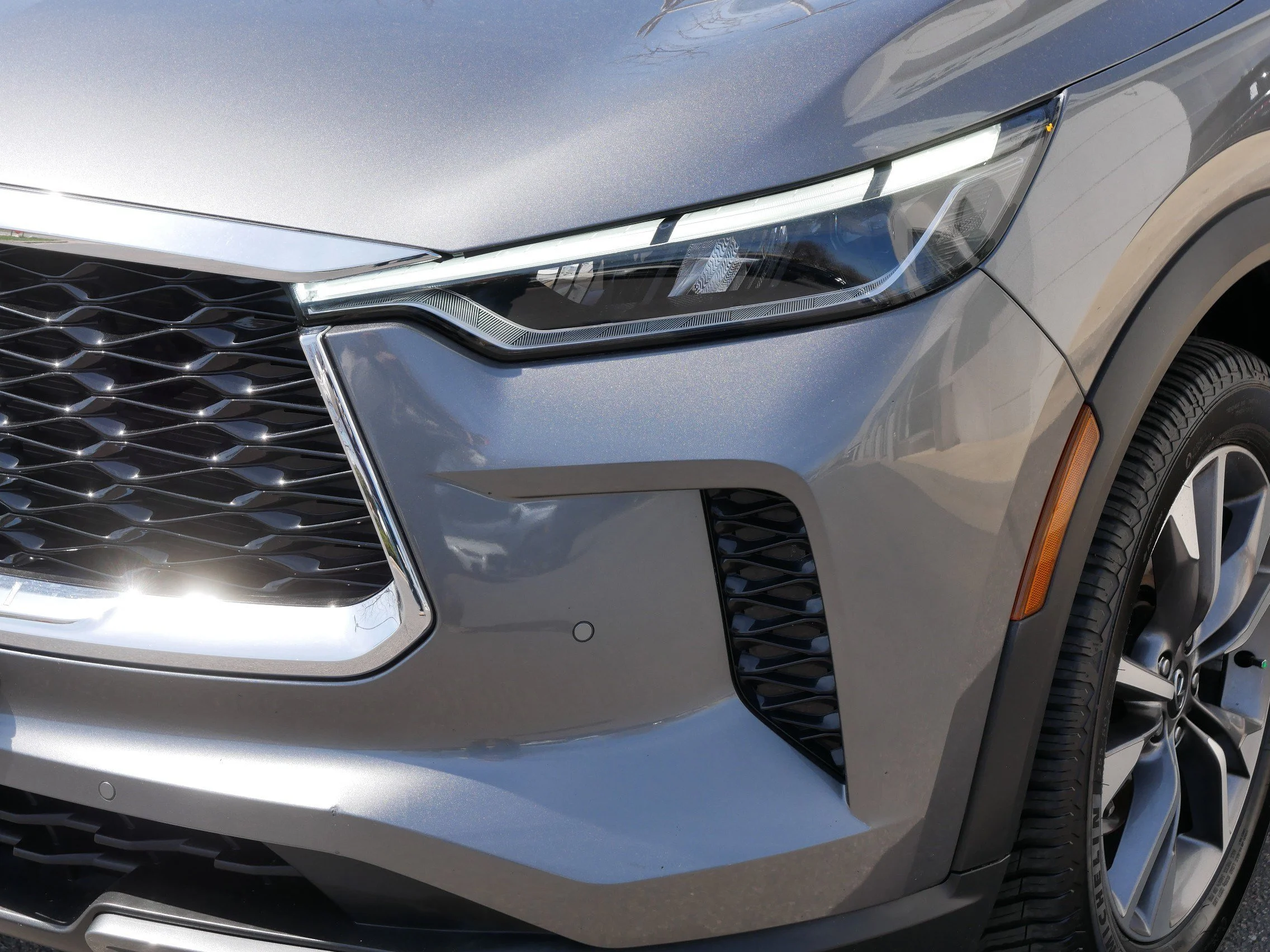 Certified Used 2022 Graphite Shadow INFINITI LUXE image 16