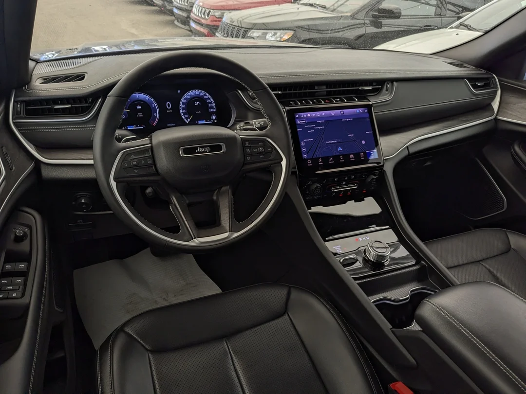 Certified Used 2025 Black Jeep Limited - - 4x4 - Luxury Tech II - Black Pkg - Command View Sunroof - Leather & More! image 26