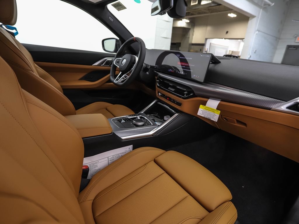 Used 2026 Black Sapphire Metallic BMW M440i xDrive image 26