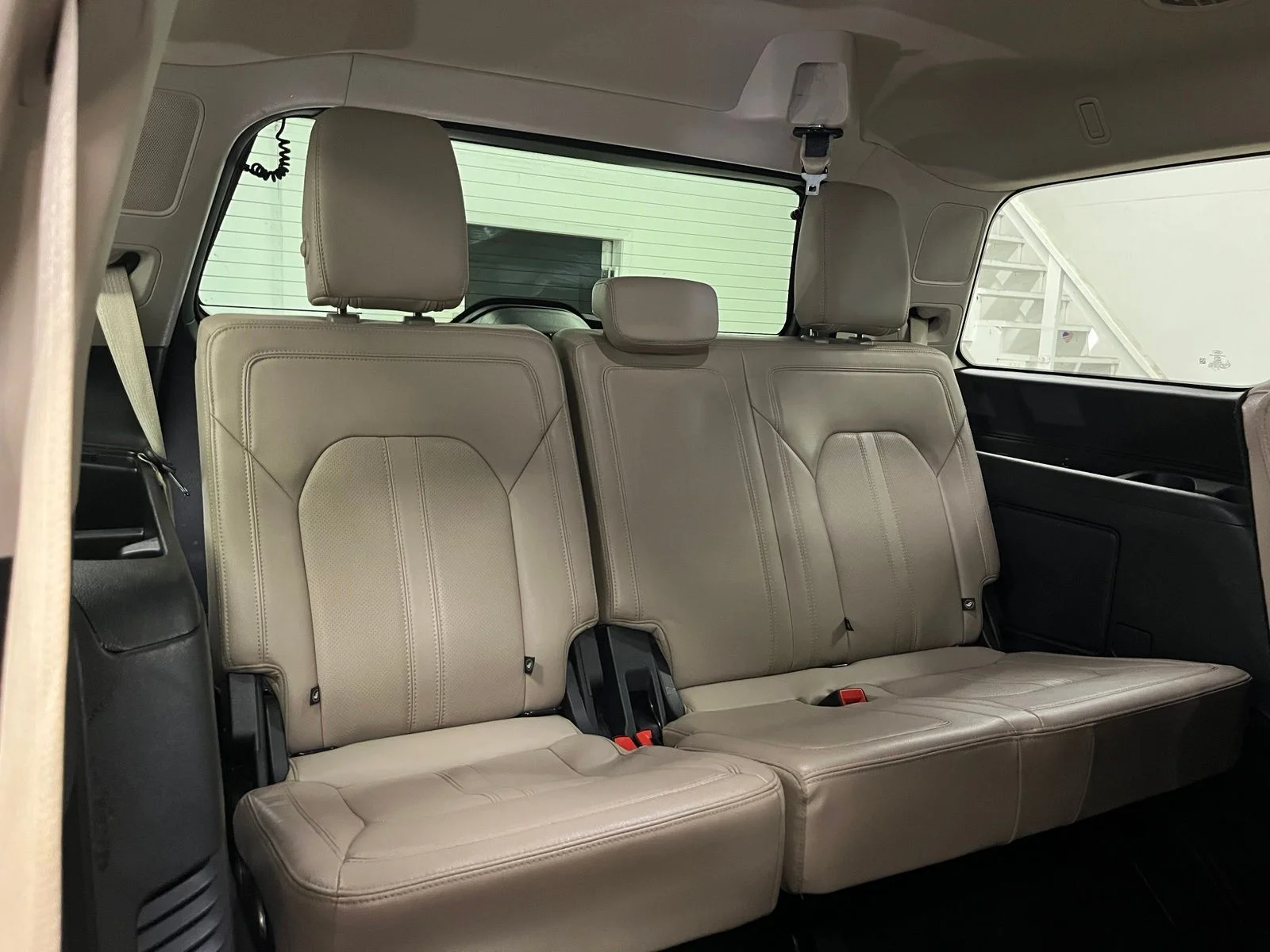 Used 2024 Black Ford Limited image 22