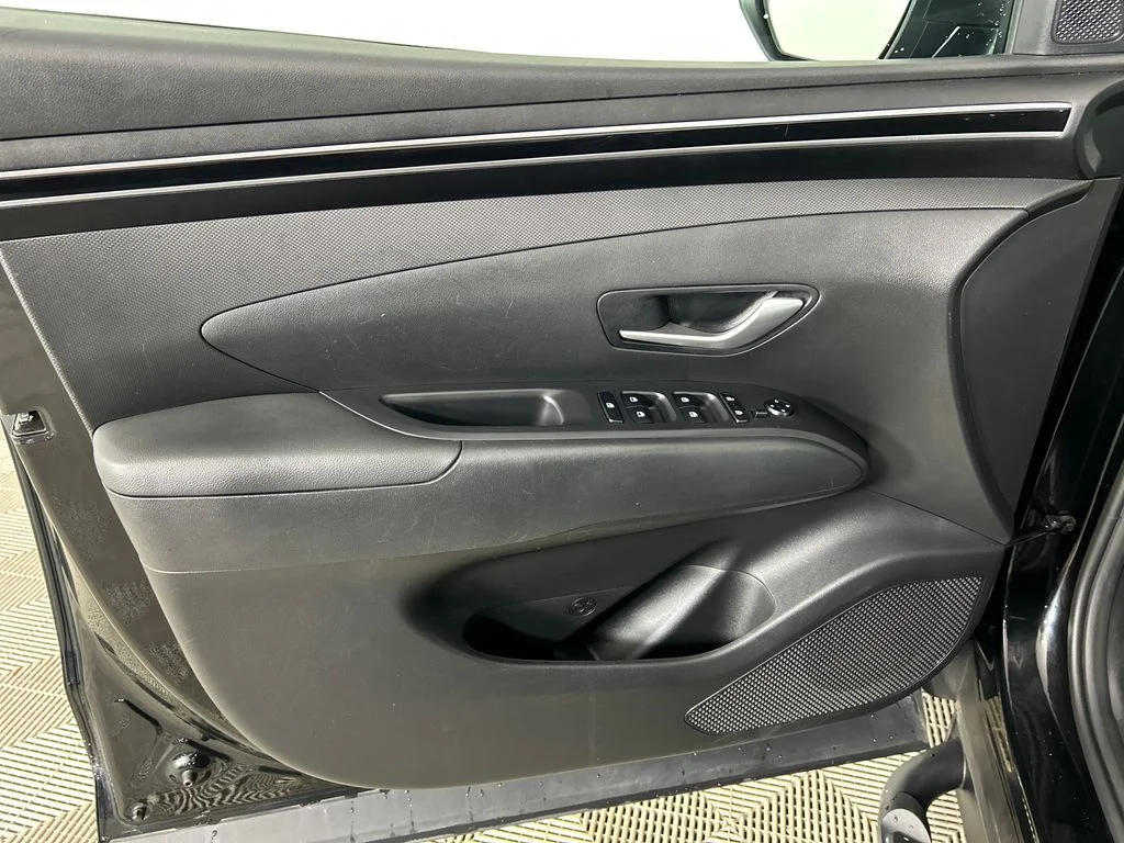 Used 2024 Black Hyundai NIGHT image 12