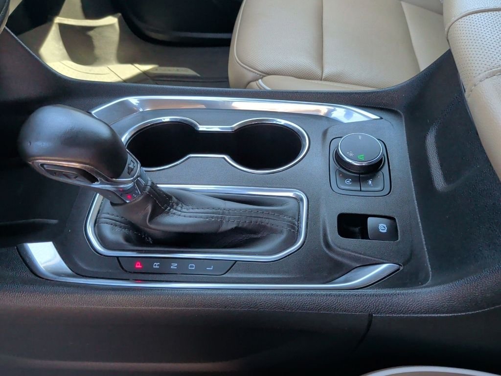 Used 2023 Gray Chevrolet Premier image 31