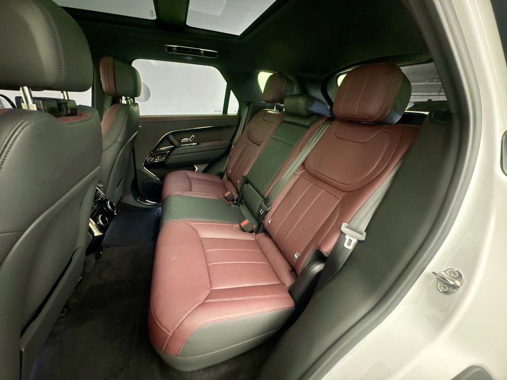 Certified Used 2025 White Land Rover Dynamic SE image 25