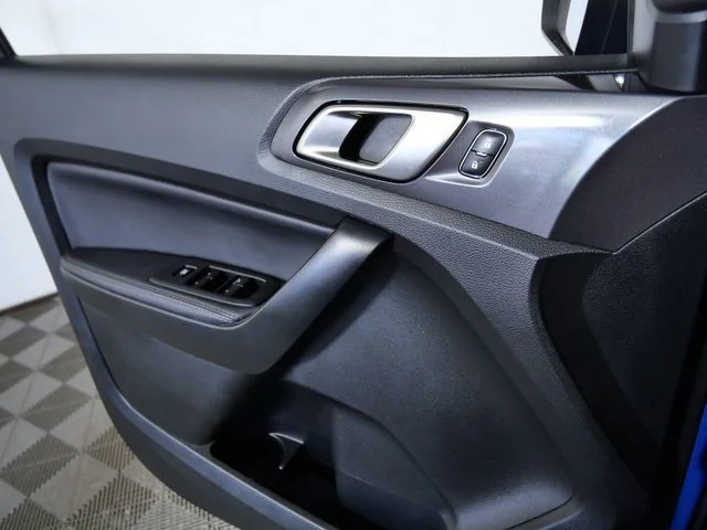 Used 2022 Blue Ford Lariat image 28