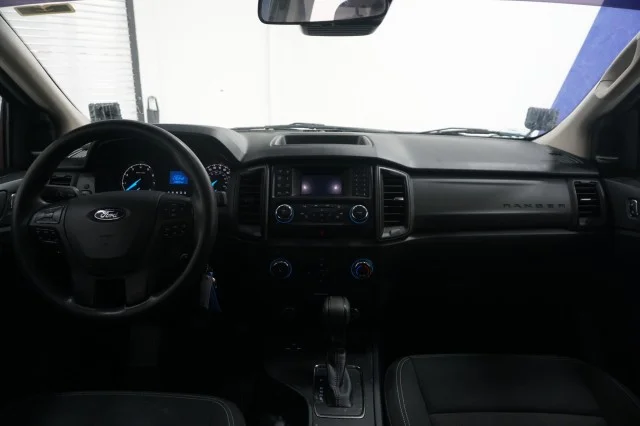 Used 2019 Magnetic Metallic Ford LARIAT image 20