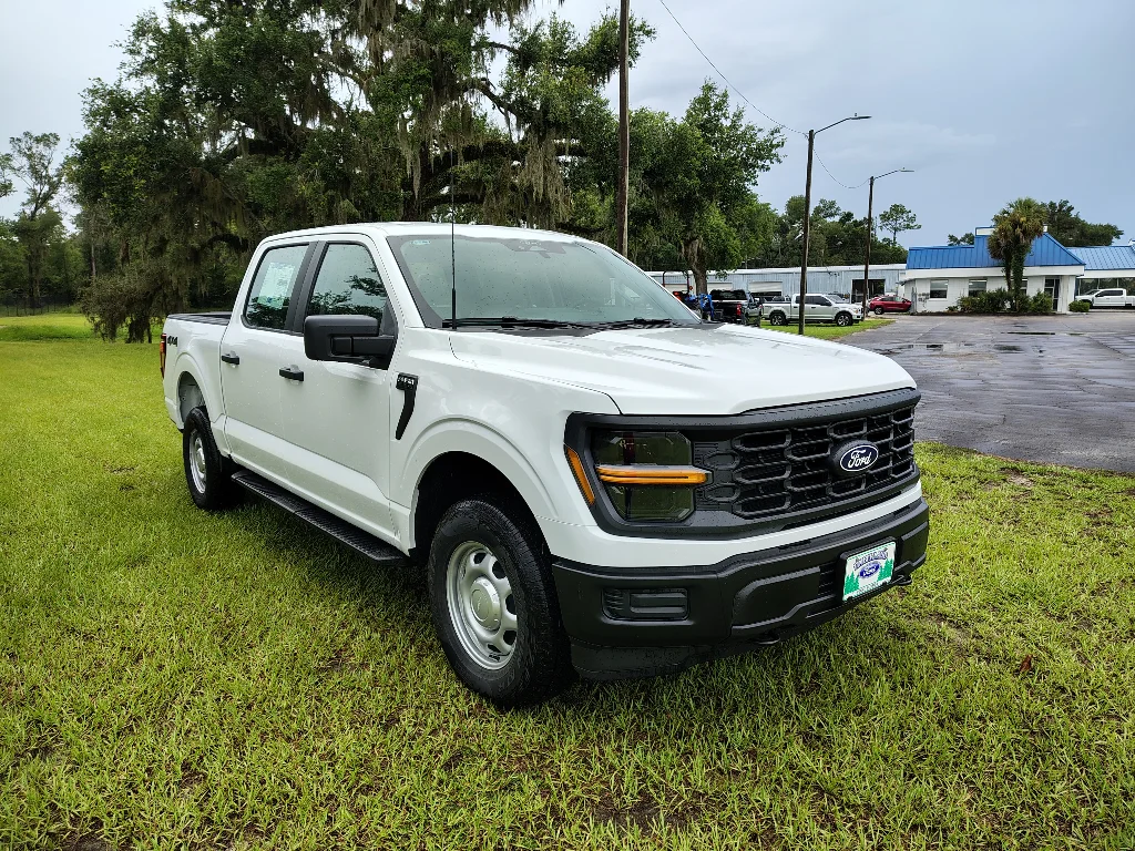 New 2026 Oxford White Ford XL image 8