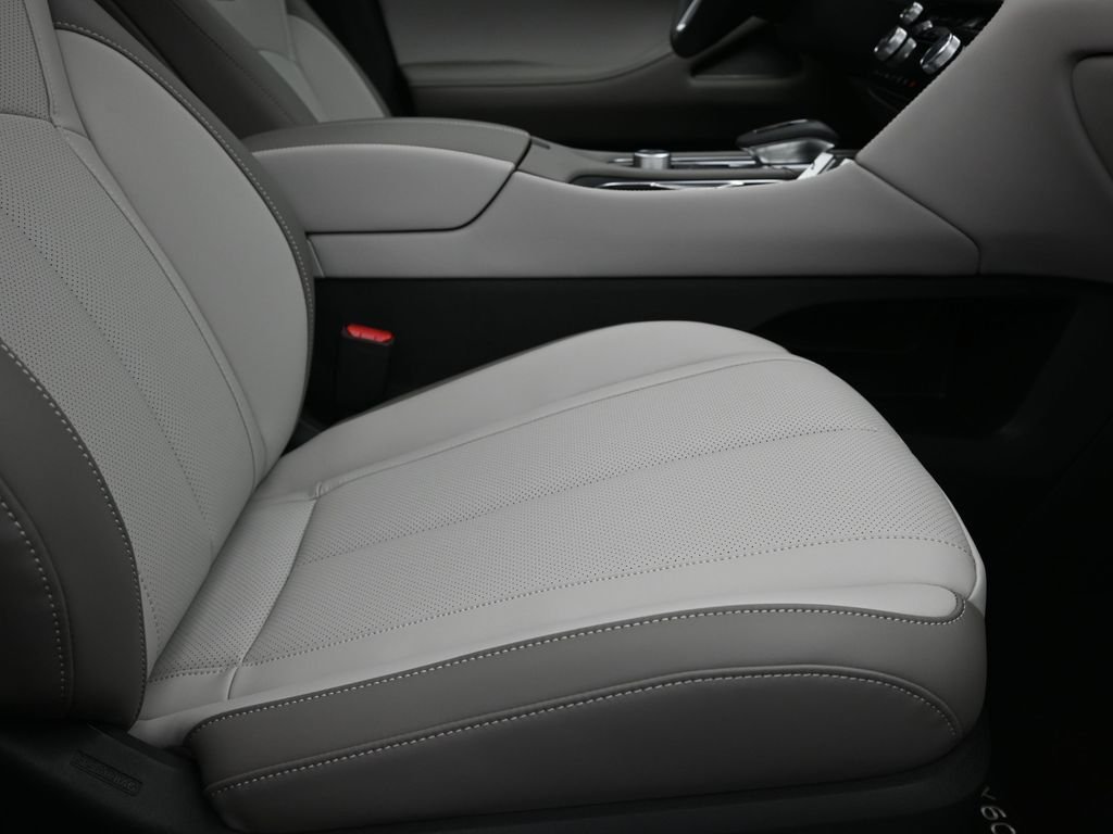 Certified Used 2026 White INFINITI PURE image 26