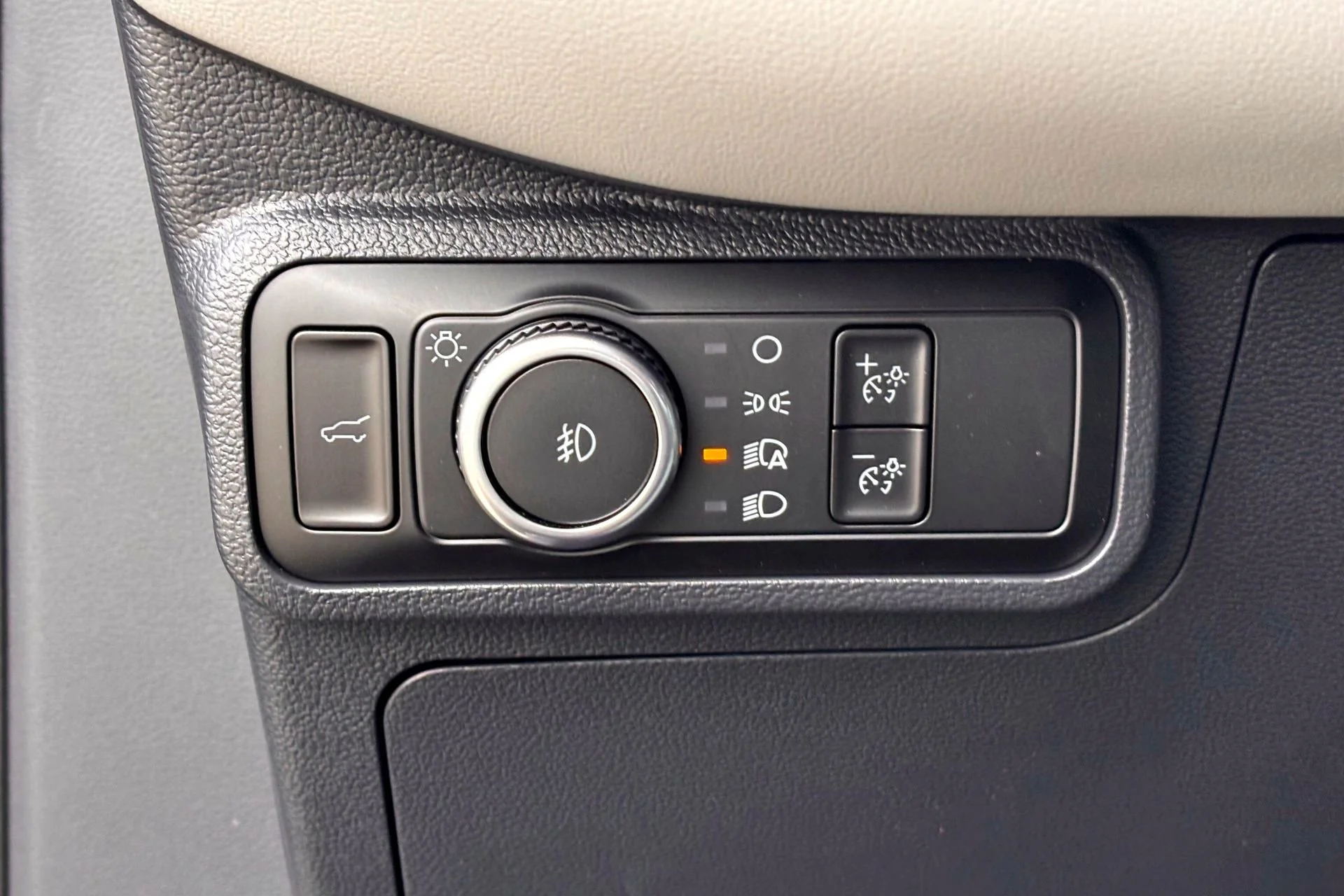 New 2026 Agate Black Metallic Ford Active image 13