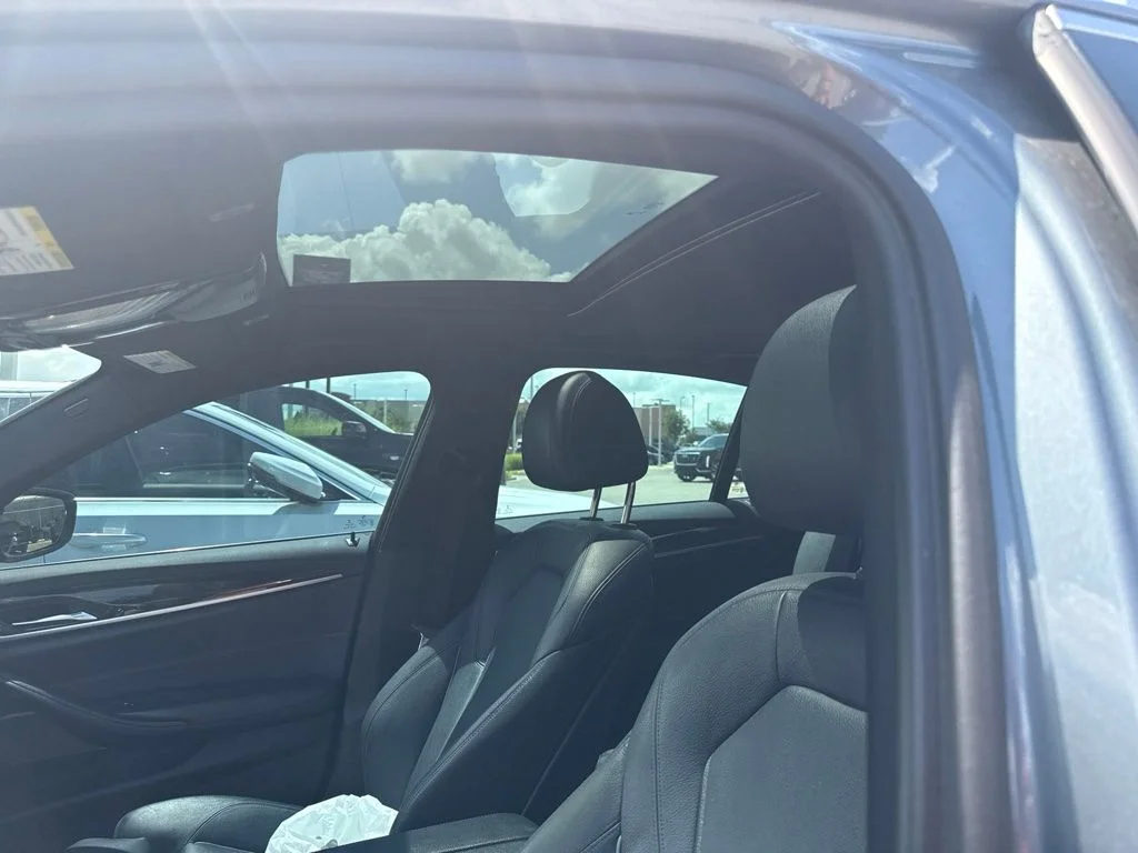 Used 2017 Blue BMW 540i xDrive image 8