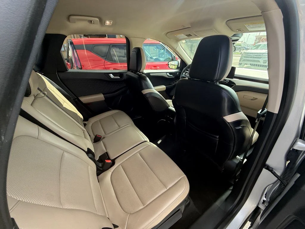 Used 2020 Silver Ford SEL image 18