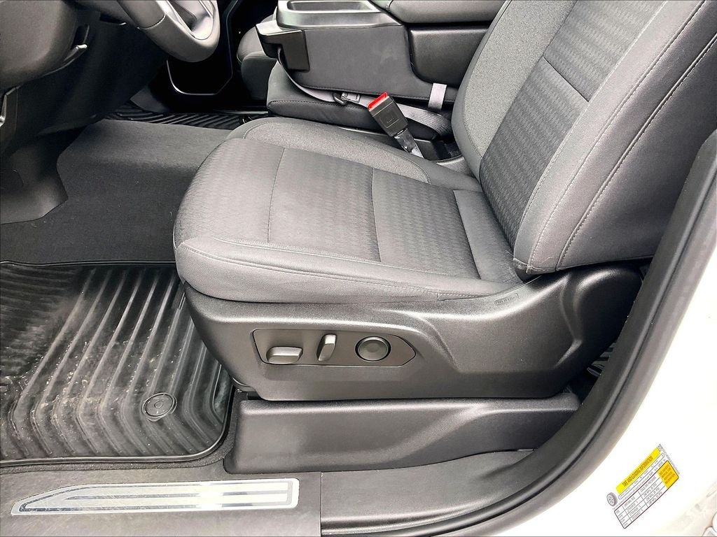 Used 2023 White Chevrolet RST image 33