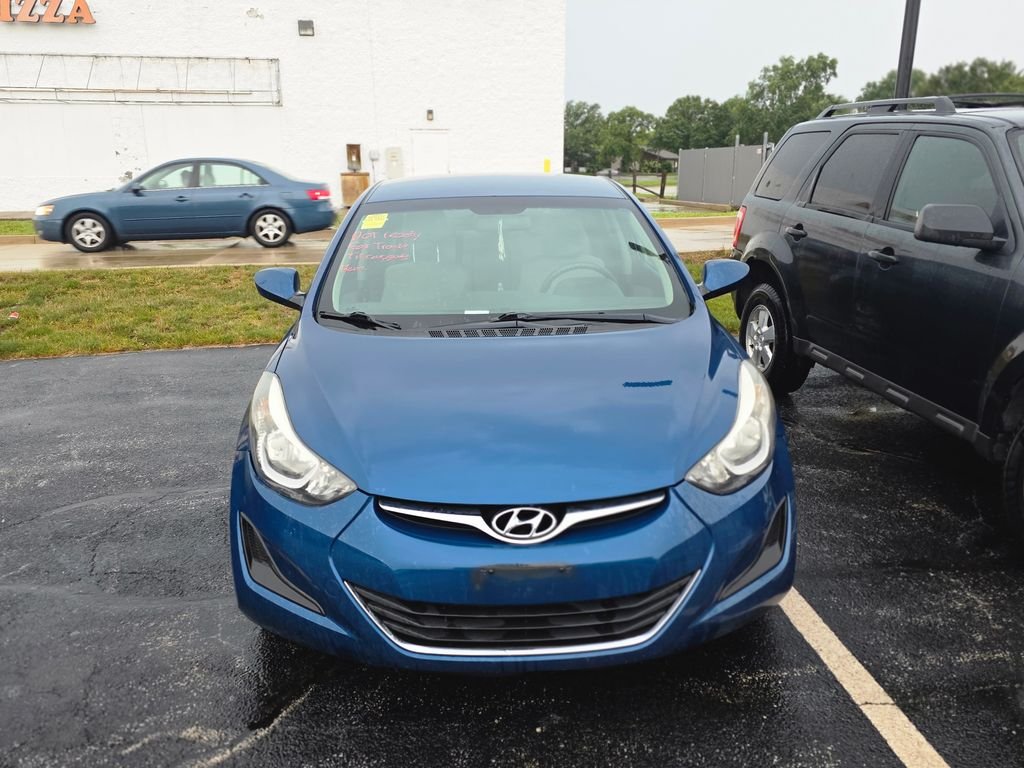 Used 2014 Windy Sea Blue Hyundai SE image 1