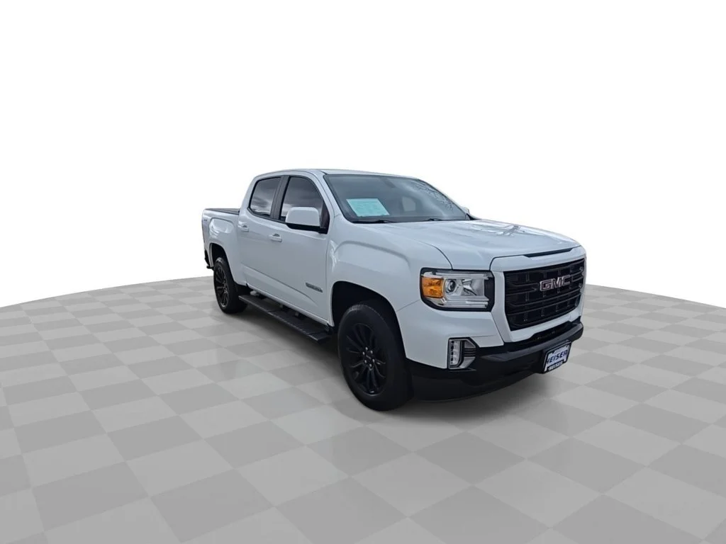 Used 2021 SUMMIT WHITE GMC 4WD Elevation image 2