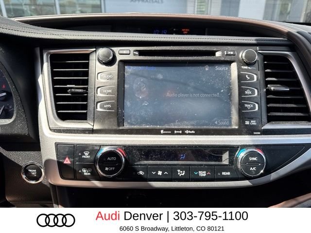 Used 2019 Silver Toyota XLE image 5