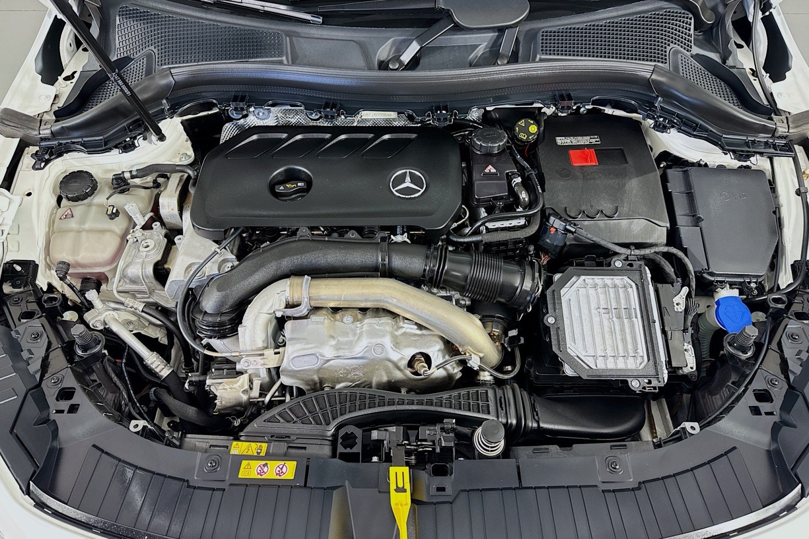 Certified Used 2026 Polar White Mercedes-Benz GLA 250 image 12