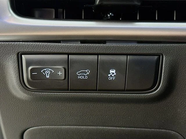 New 2026 White Hyundai SEL image 19