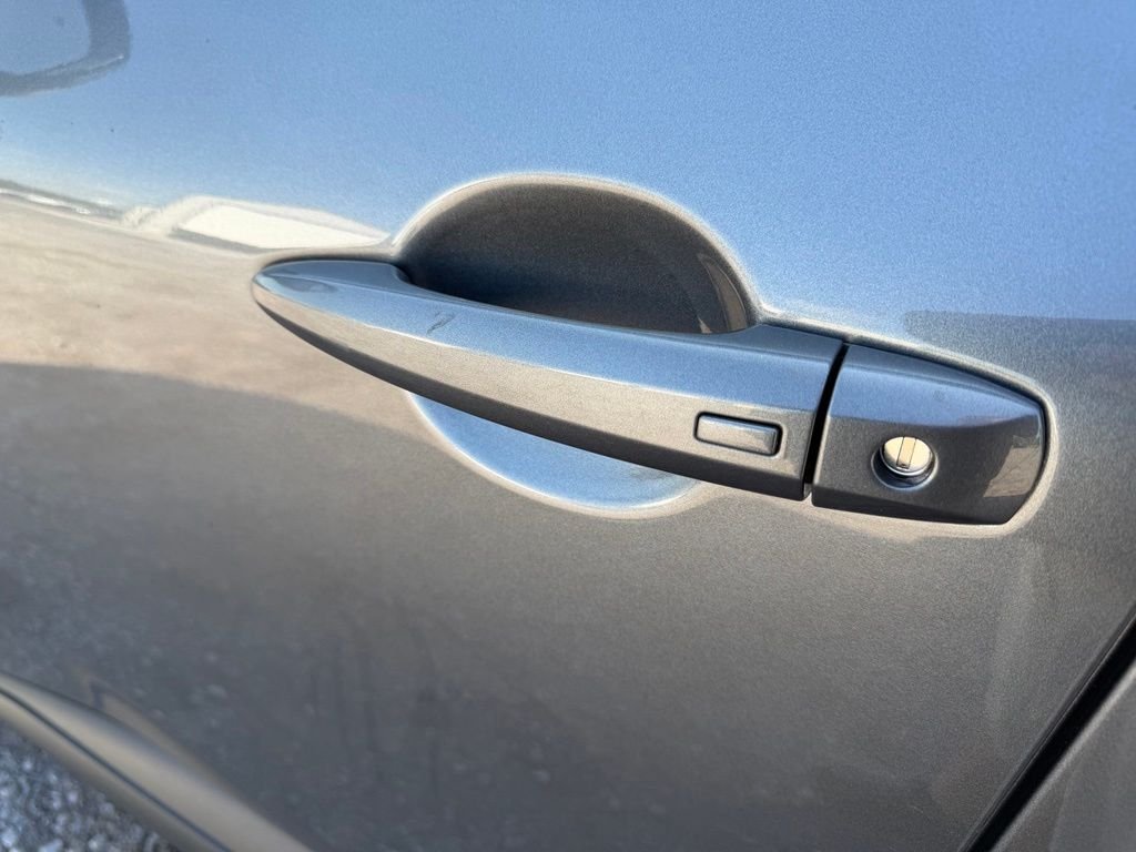Used 2023 Gray Nissan SV image 3