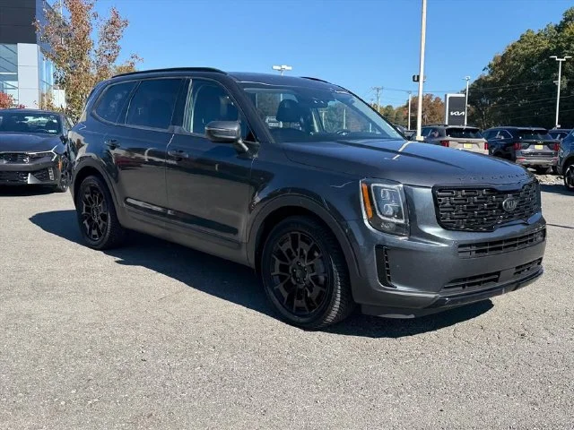 Used 2021 Gray Kia EX image 16