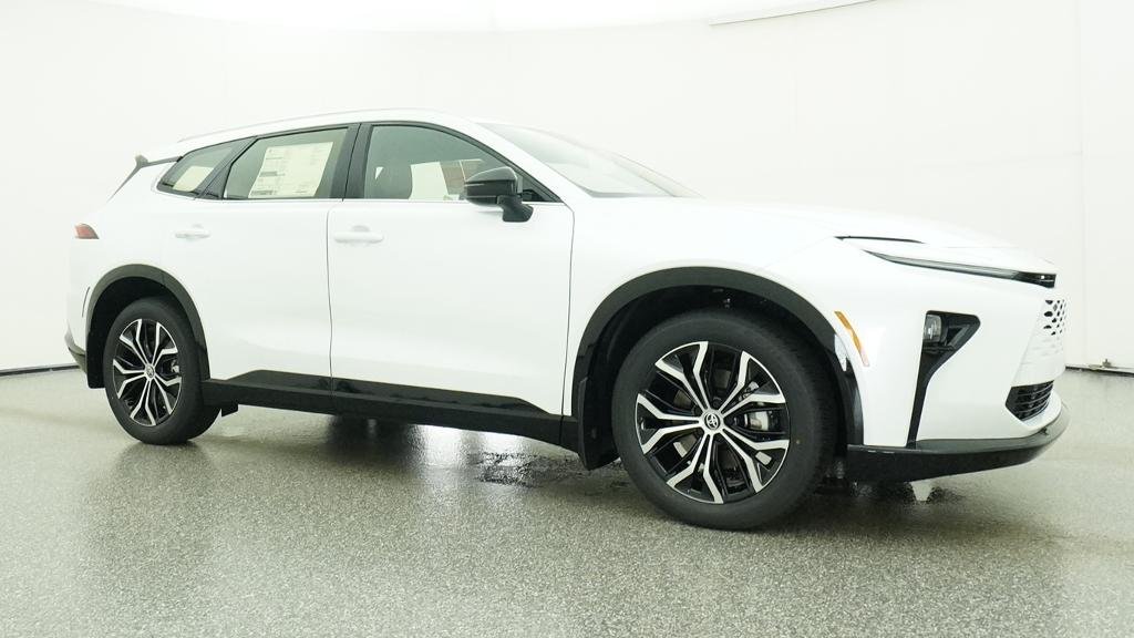 New 2026 Oxygen White Toyota XLE image 41