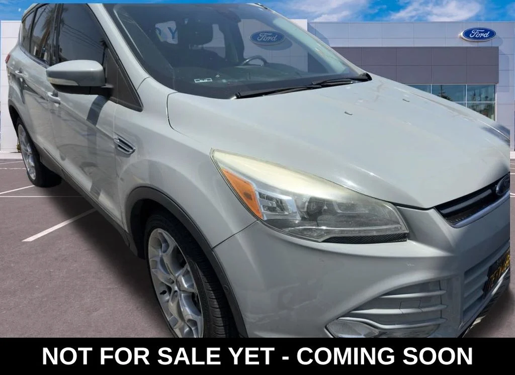 2014 Ford Escape Titanium 4WD's photo