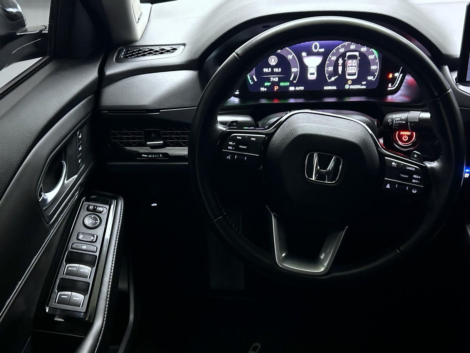 Used 2024 Black Honda Touring image 12