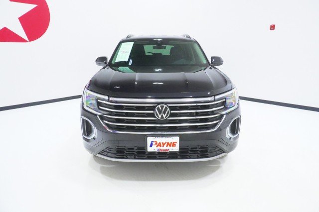 Used 2024 BLACK Volkswagen 2.0T SE w/Technology image 2