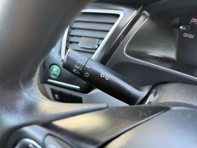Used 2013 Black Honda LX image 13