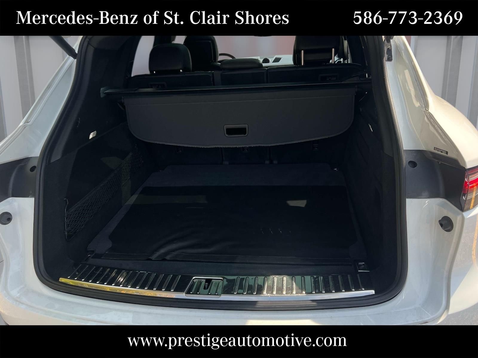 Used 2021 White Porsche Base image 13