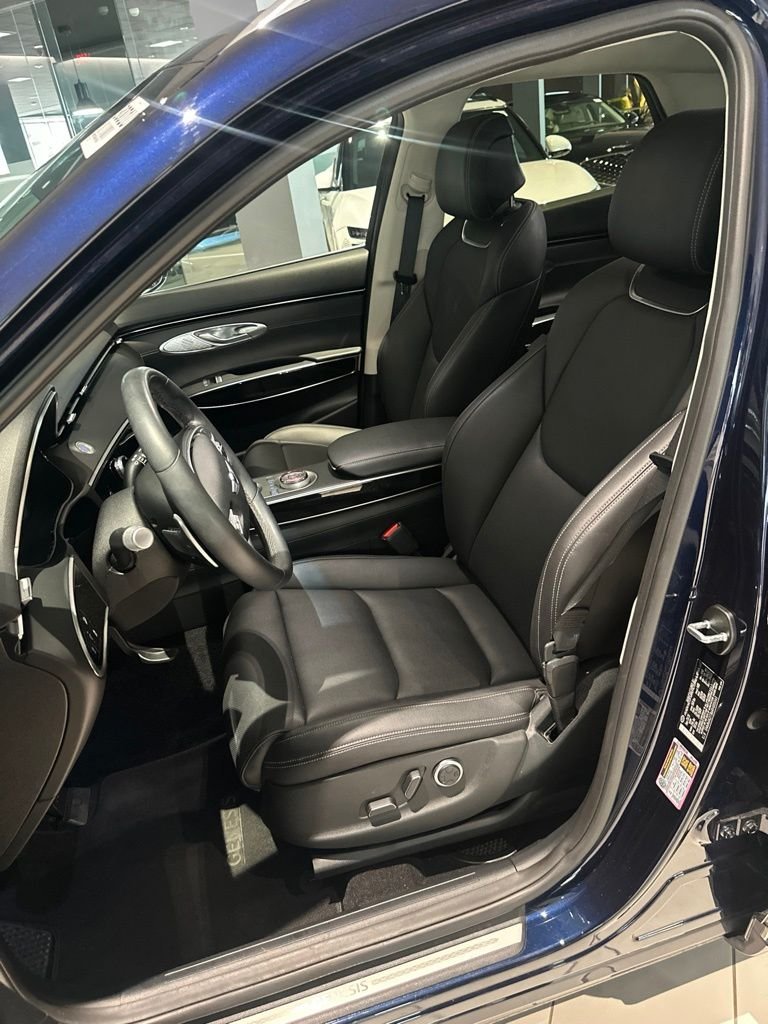 2024 GENESIS GV70 Standard - Photo 13