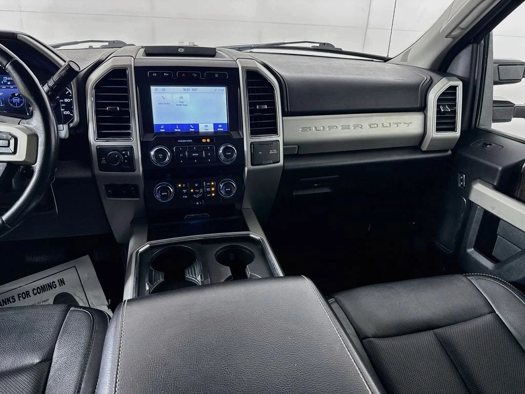 Used 2020 Silver Ford Lariat image 28
