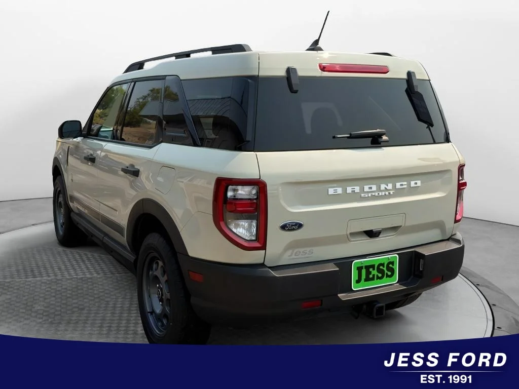 Used 2024 Desert Sand Ford Big Bend image 3