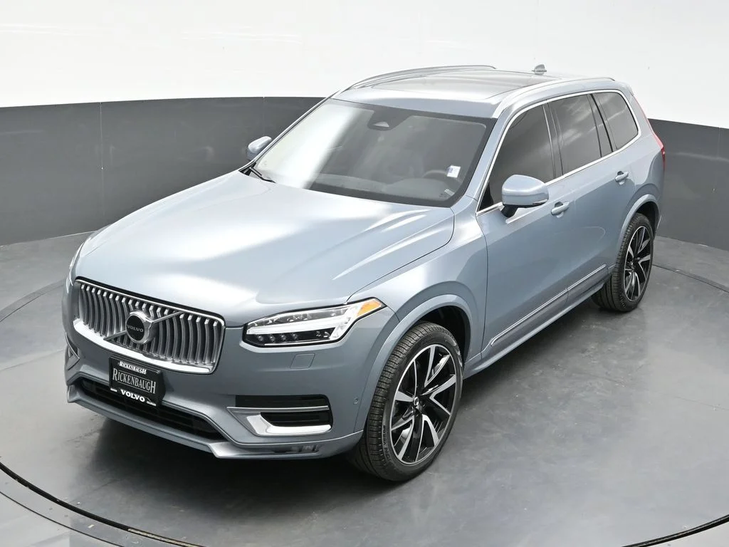 Certified Used 2023 Thunder Grey Volvo Plus image 34
