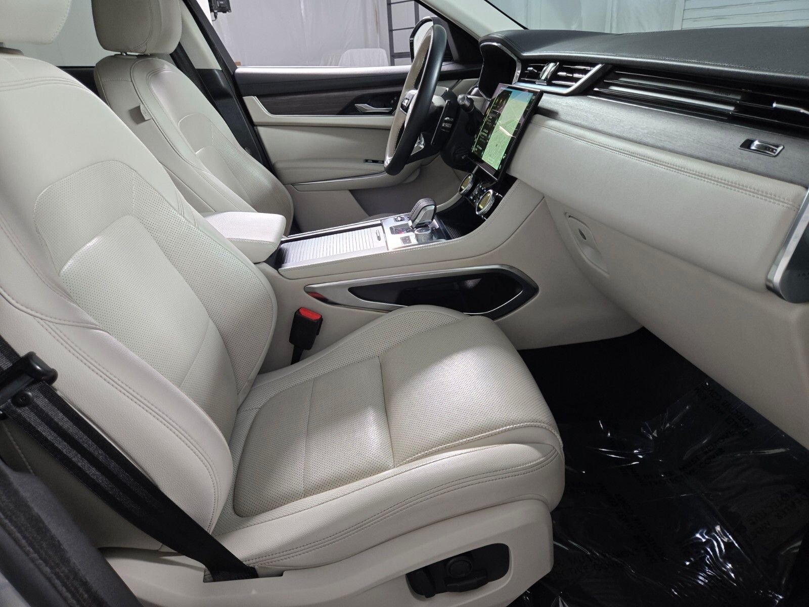 2023 Jaguar F-Pace S - Photo 3