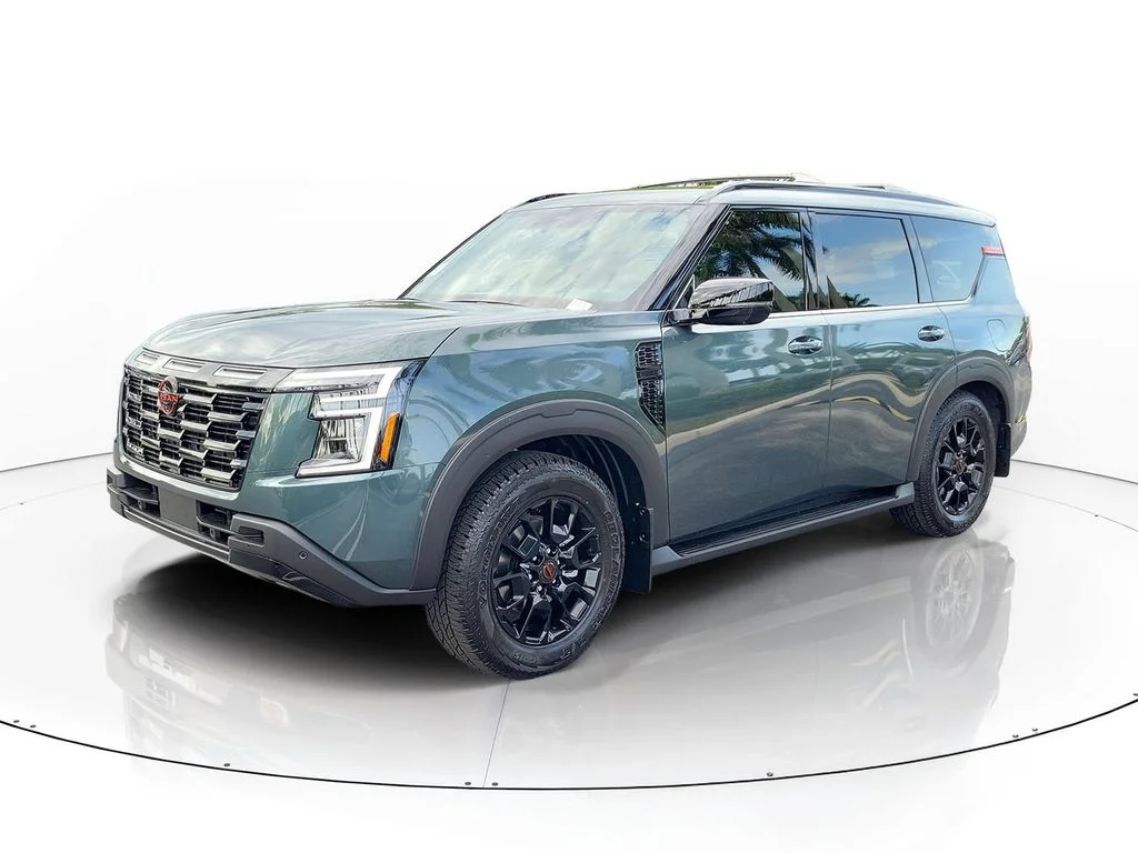 New 2026 White Nissan PRO-4X image 4