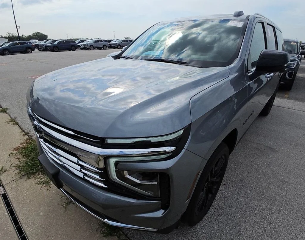 Certified Used 2025 Gray Chevrolet Premier image 9