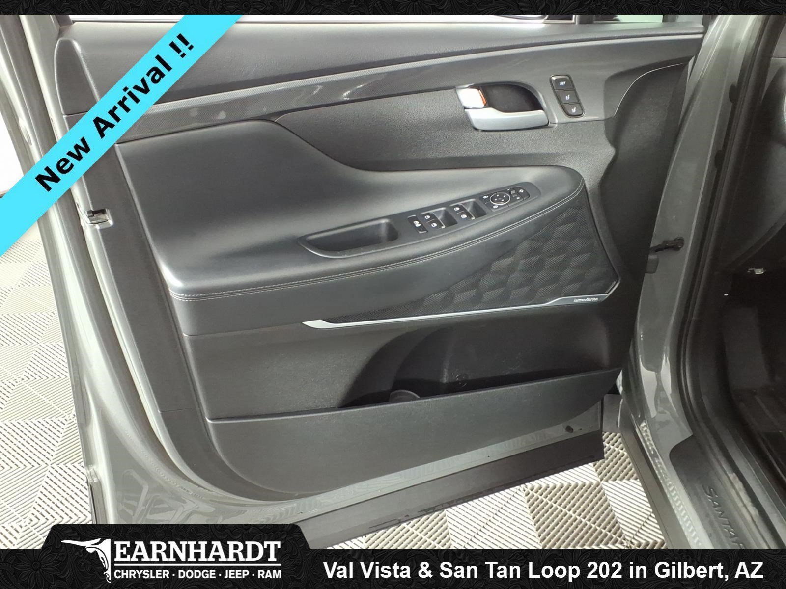 Used 2022 Hampton Gray Hyundai Limited image 17