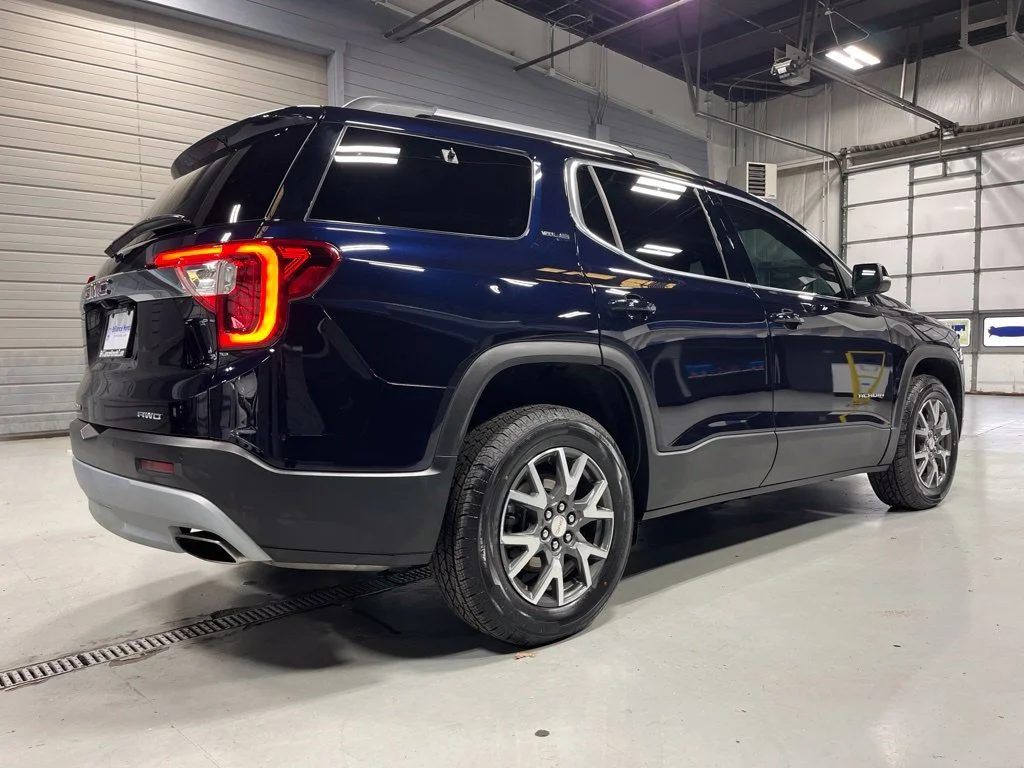 Used 2021 Midnight Blue Metallic GMC SLE image 7