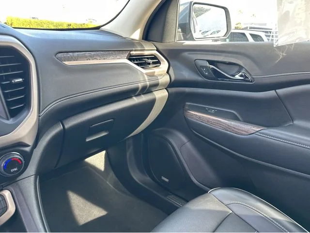 2023 GMC Acadia Denali - Photo 27