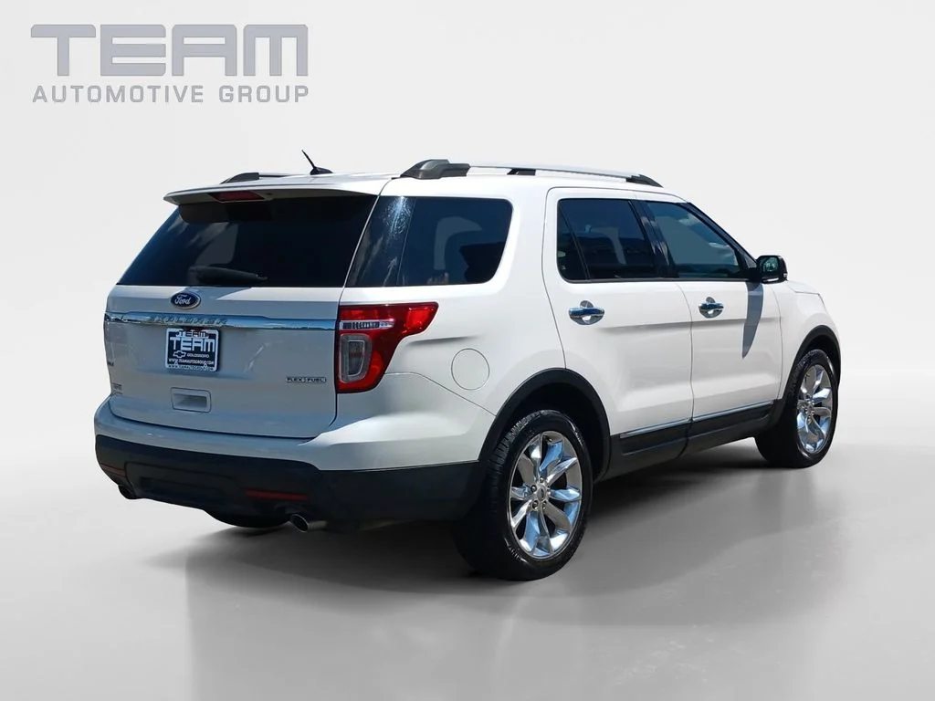 Used 2015 White Ford XLT image 7