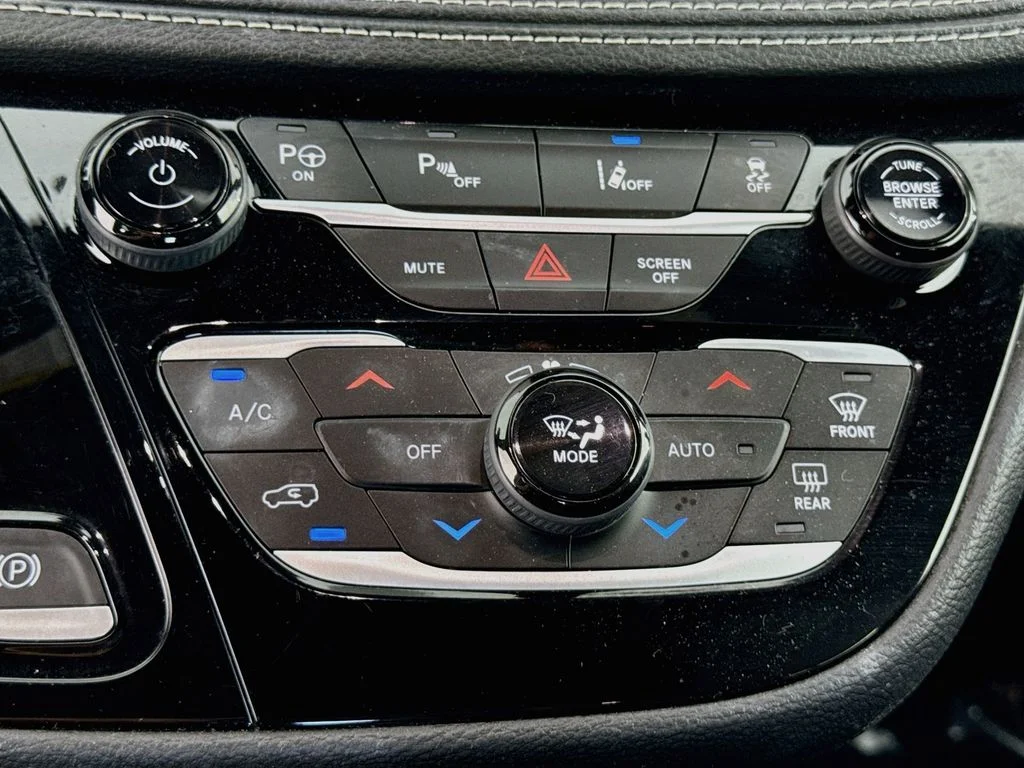 Used 2023 White Chrysler Touring L image 16