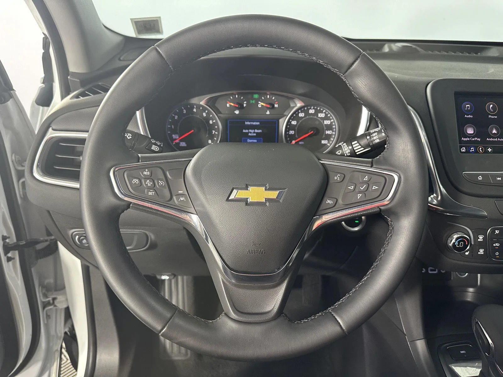 Used 2024 Summit White Chevrolet LT image 19